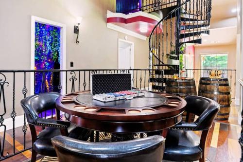 Entertainment #12: Poker/ Game Lounge