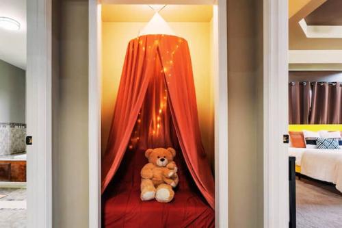 Entertainment #13: Indoor Glamping
